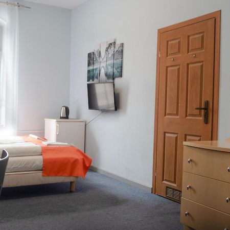 Hostel Krosnienska 12 Zielona Góra Kültér fotó