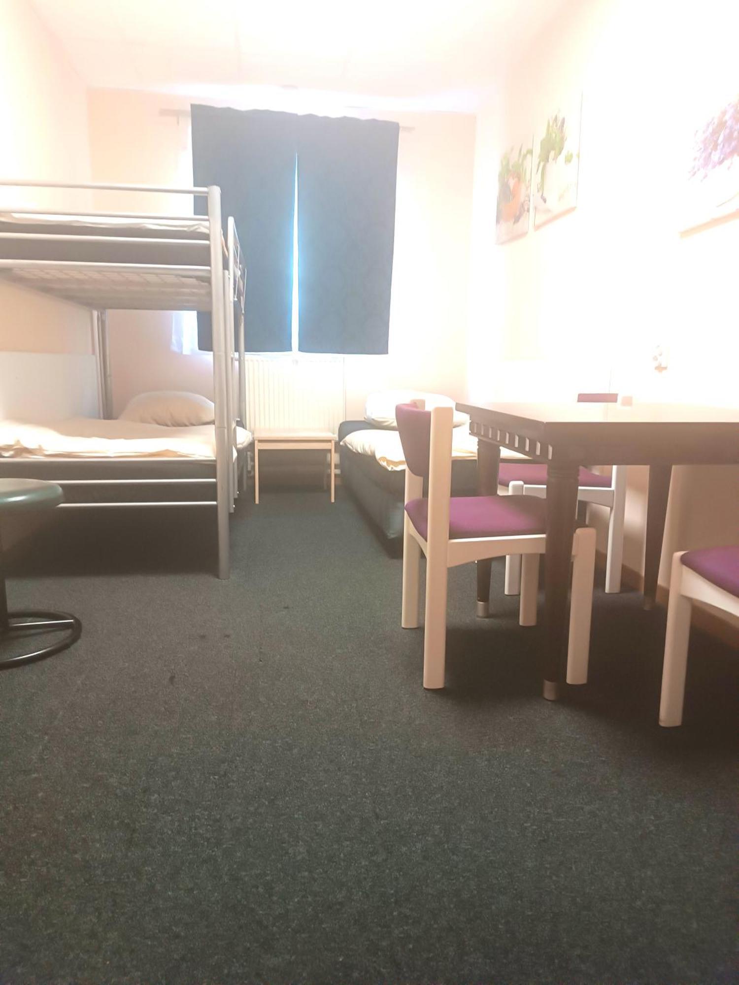 Hostel Krosnienska 12 Zielona Góra Kültér fotó