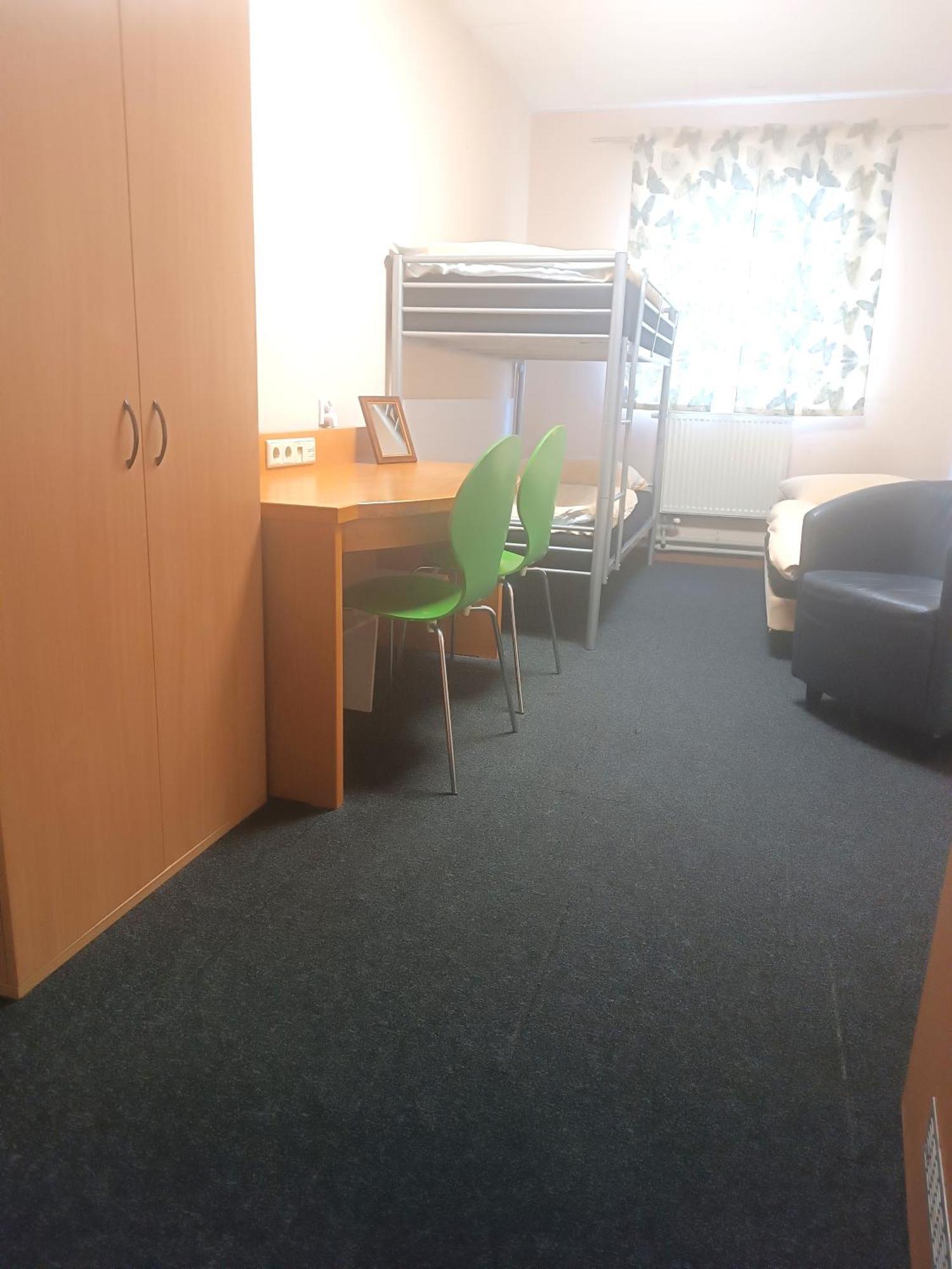 Hostel Krosnienska 12 Zielona Góra Kültér fotó