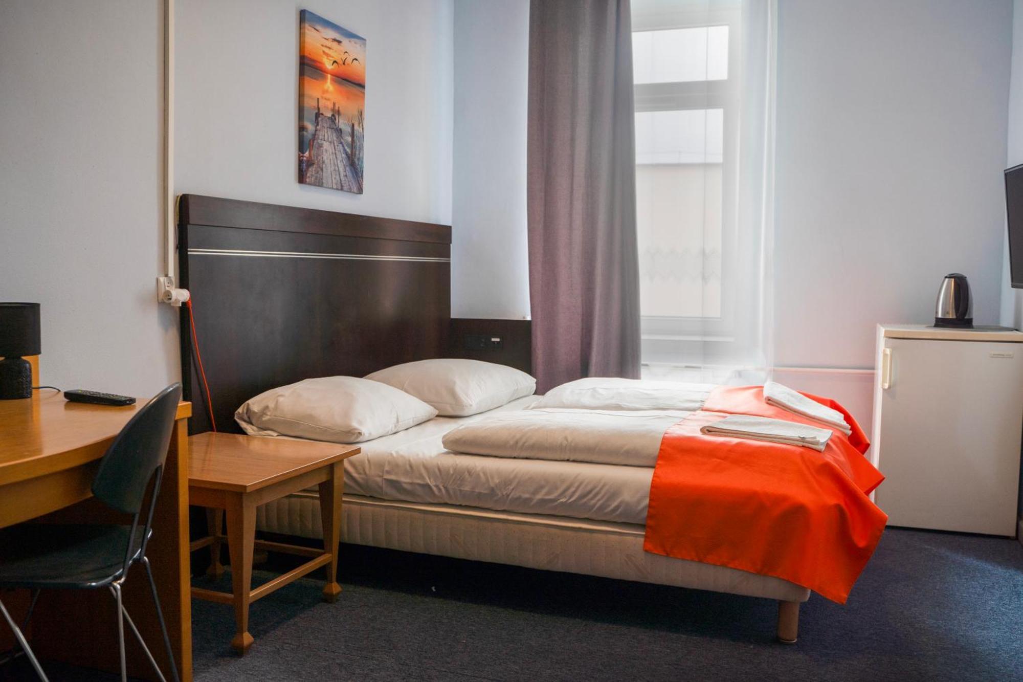 Hostel Krosnienska 12 Zielona Góra Kültér fotó