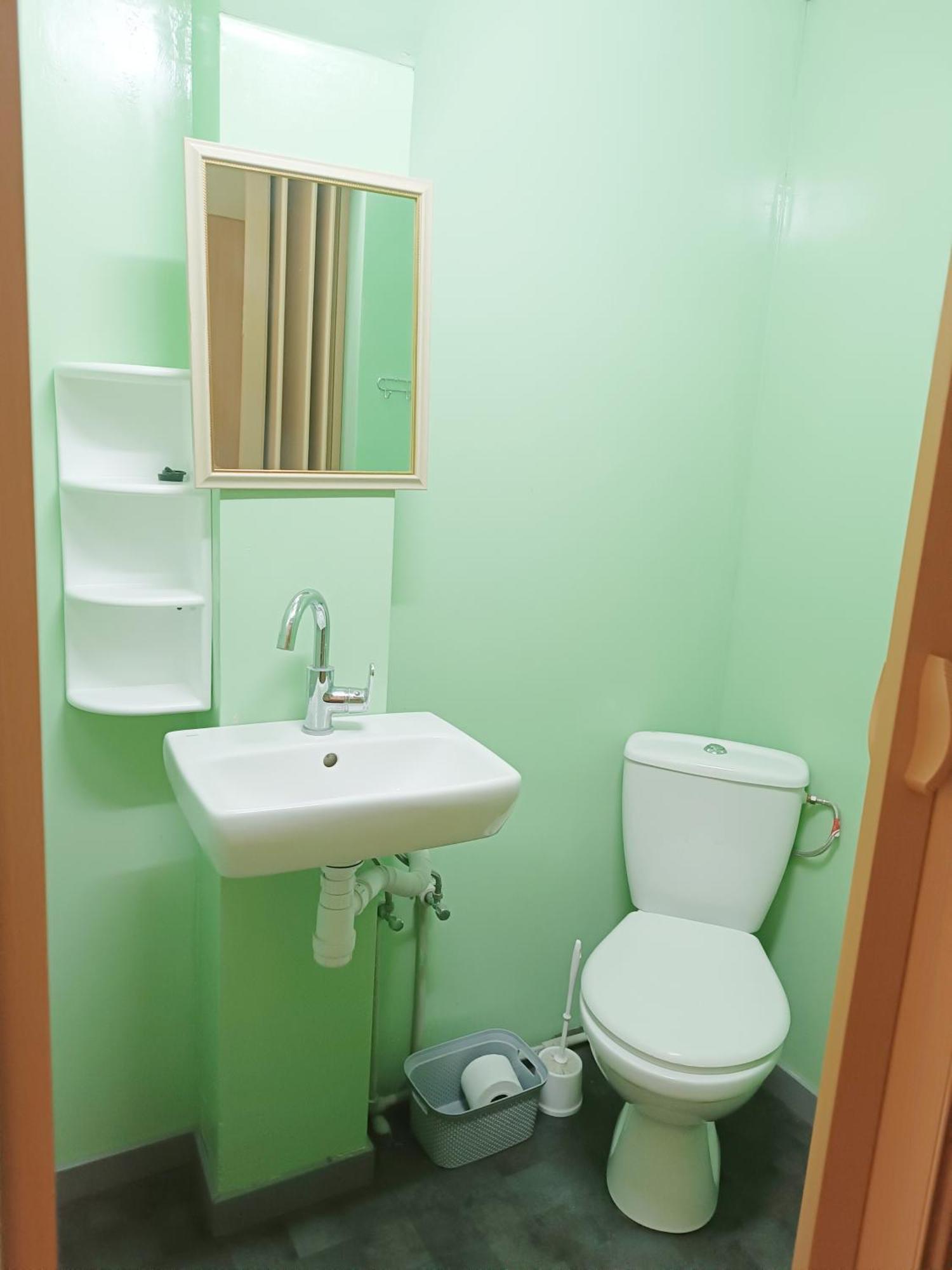Hostel Krosnienska 12 Zielona Góra Kültér fotó
