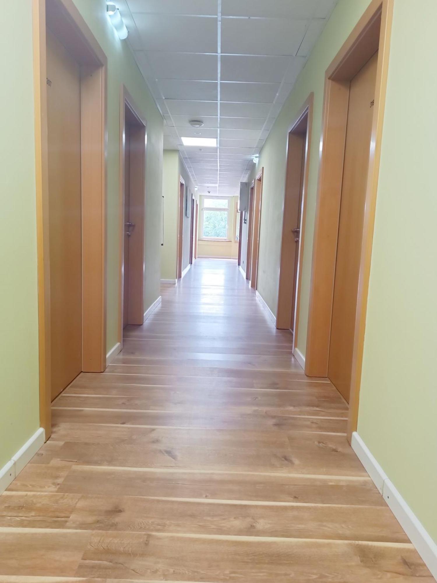 Hostel Krosnienska 12 Zielona Góra Kültér fotó