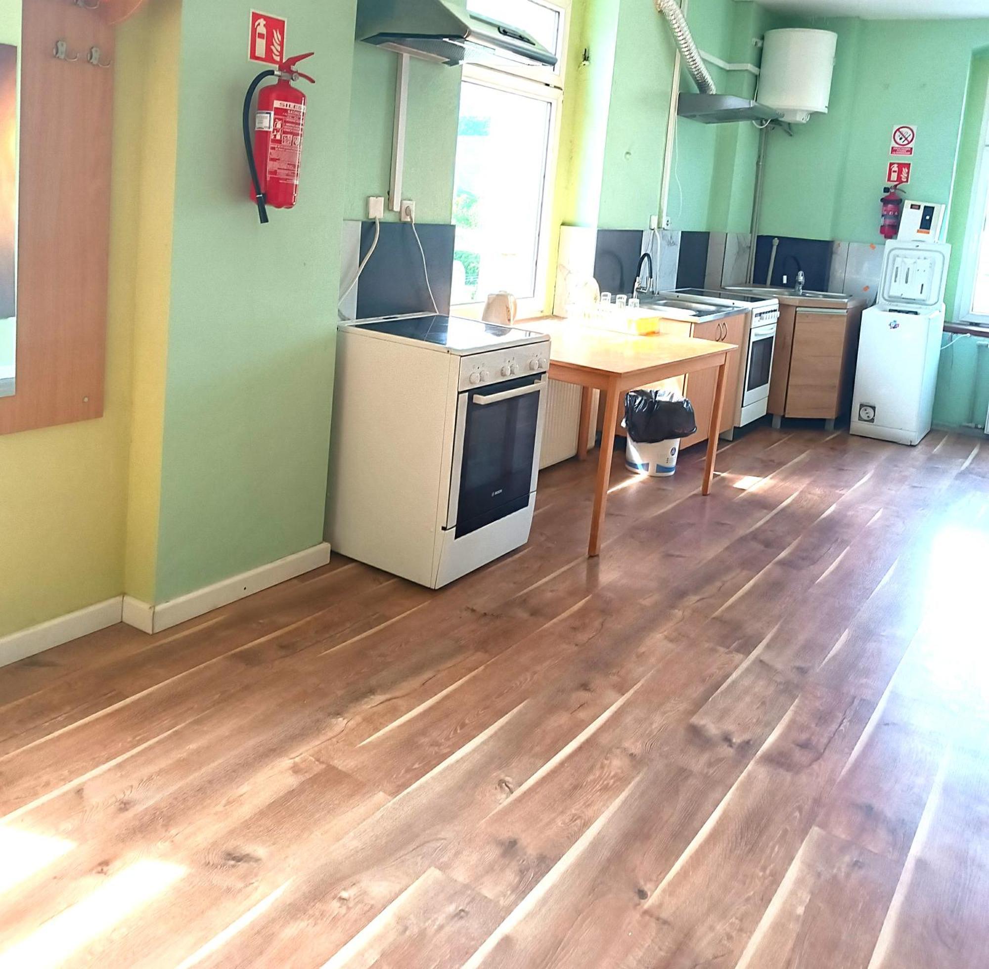 Hostel Krosnienska 12 Zielona Góra Kültér fotó