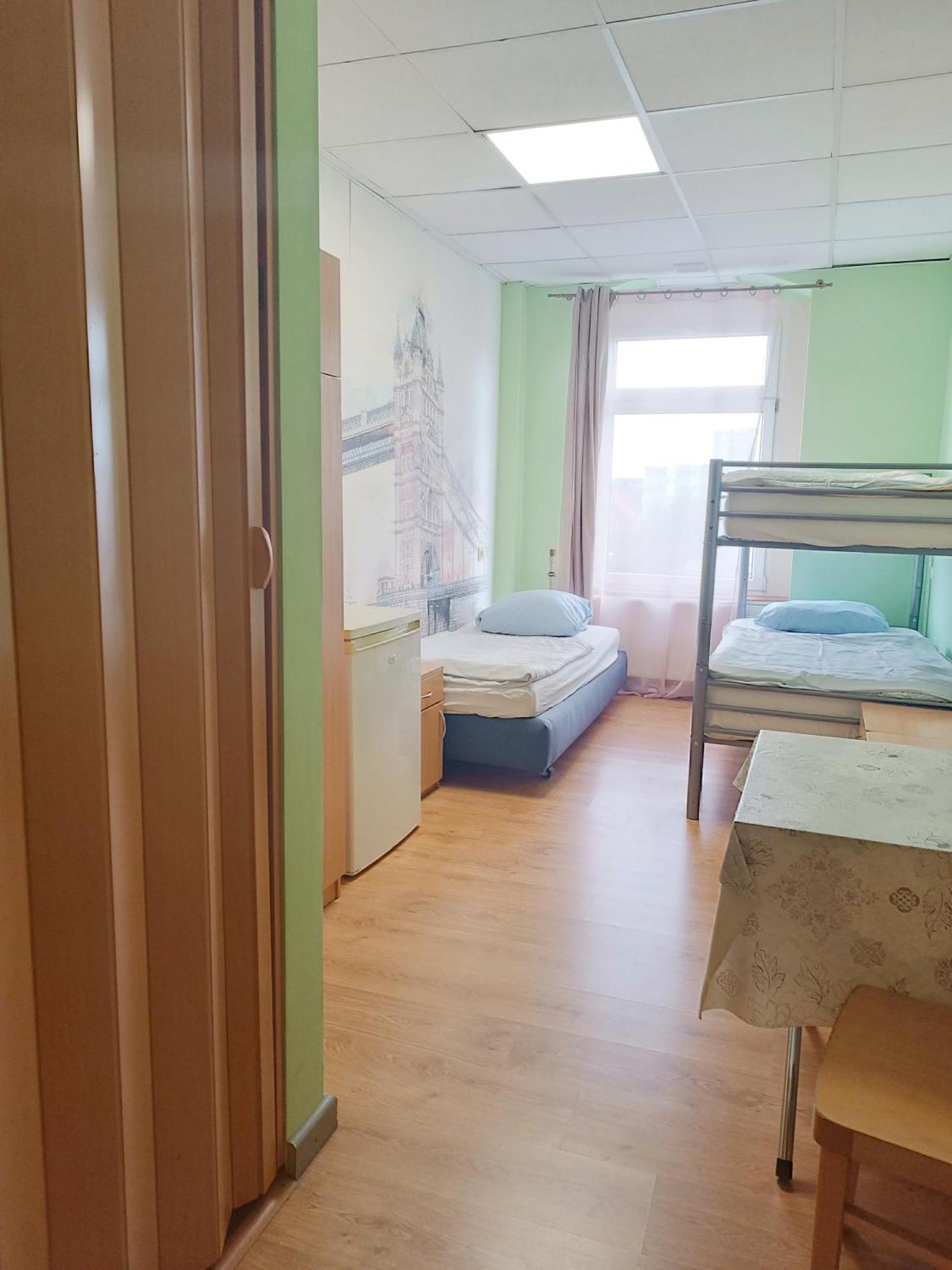 Hostel Krosnienska 12 Zielona Góra Kültér fotó