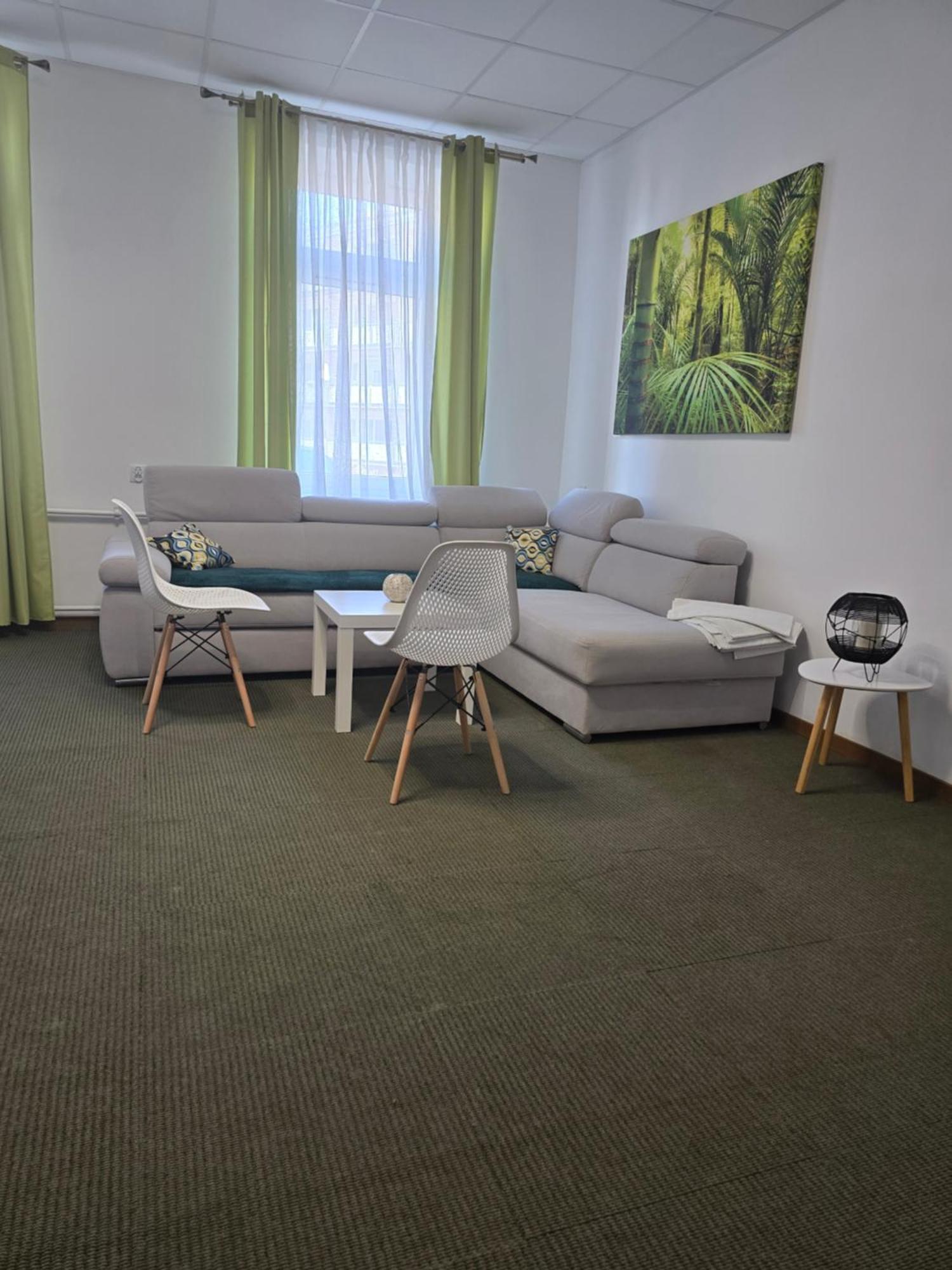 Hostel Krosnienska 12 Zielona Góra Kültér fotó